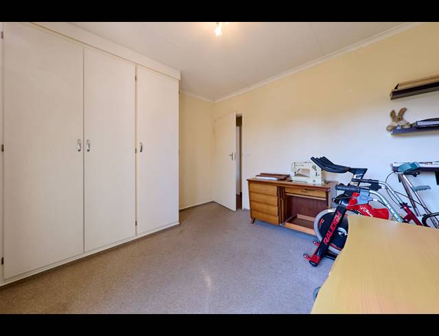 3 BEDROOM TOWNHOUSE FOR SALE IN KYALAMI HILLS